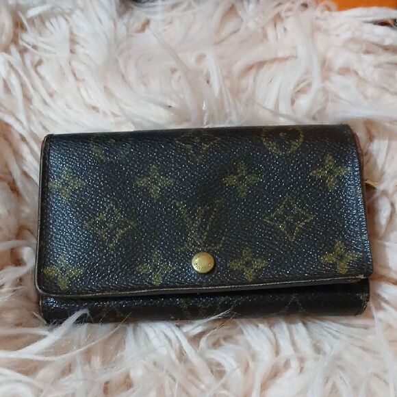 🌞  Authentic Louis Vuitton Monogram Compact Wallet - Picture 1 of 16
